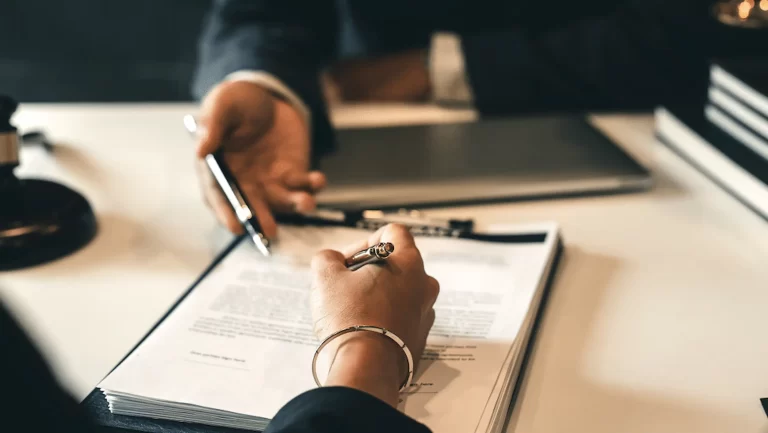 Gestão de Contratos Empresariais: Proteja Seus Direitos Trabalhistas